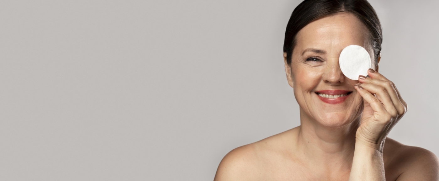 Mature woman photo Mature woman photo